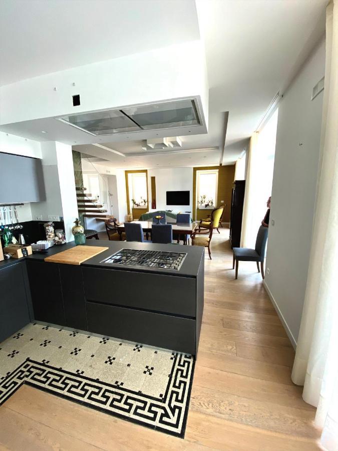 Grata Hospes Sorrento - Boutique House - Rooftop Deck - Bbq Exterior photo