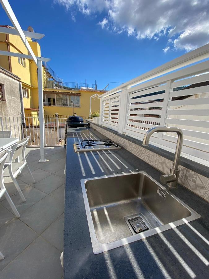Grata Hospes Sorrento - Boutique House - Rooftop Deck - Bbq Exterior photo